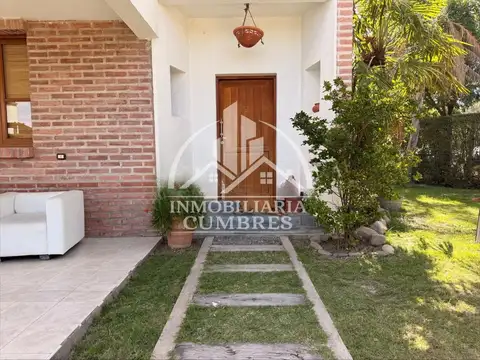 Casa En Venta En Barrio Los Olmos