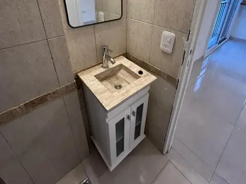 MONOAMBIENTE LUMINOSO  