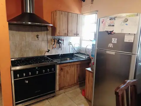 Casa 5 ambientes con 1 baño