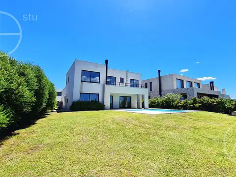 Casa en Venta de 5 dormitorios