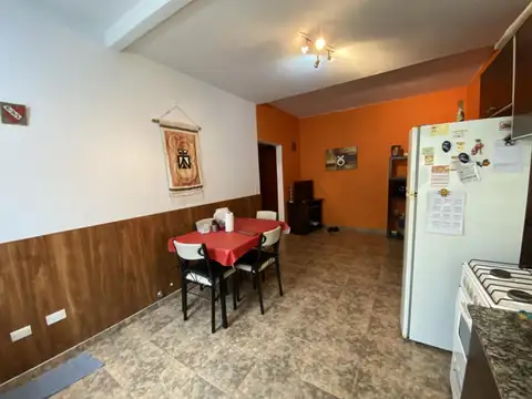 Depto Tipo Casa 2 ambientes con 1 baño