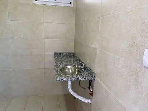 Local en Alquiler en Olmos, Lisandro ,ap. [Cod: ]