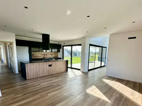 CASA EN VENTA A ESTRENAR BARRIO PRIVADO LA MAGDALENA CANNING