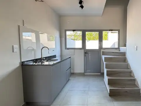 Depto Tipo Casa en Venta en Rafaela, USD 110.000