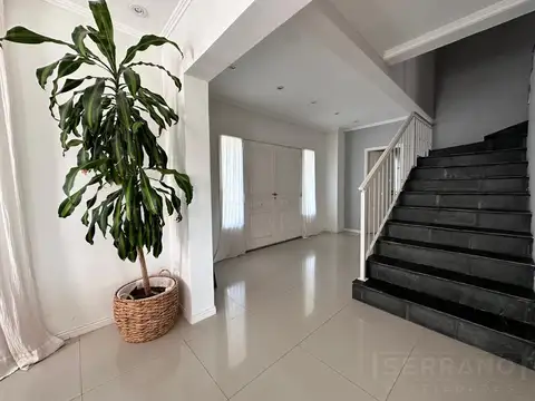 Casa en Alquiler Temporal en Estancias Del Pilar, USD 5.000