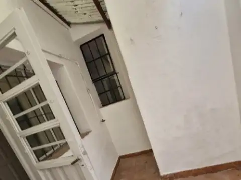 Depto Tipo Casa 2 ambientes con 1 baño