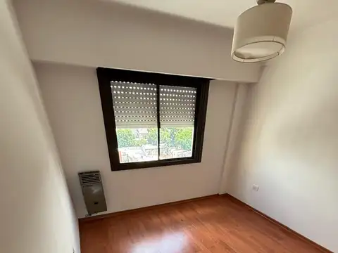 DEPARTAMENTO EN ALQUILER DE 1 DORMITORIO UBICADO EN CALLE 60 E/9 Y 10, LA PLATA