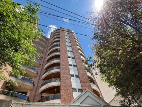 DEPARTAMENTO EN ALQUILER DE 1 DORMITORIO UBICADO EN CALLE 60 E/9 Y 10, LA PLATA