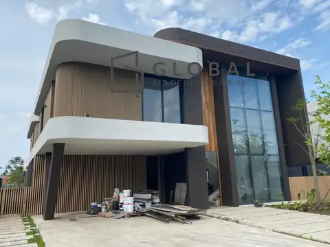 Casa en Alquiler al Noroeste