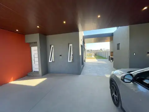 Casa en Venta al Este