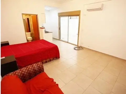 Dr L Belaustegui 2600 , Piso pb