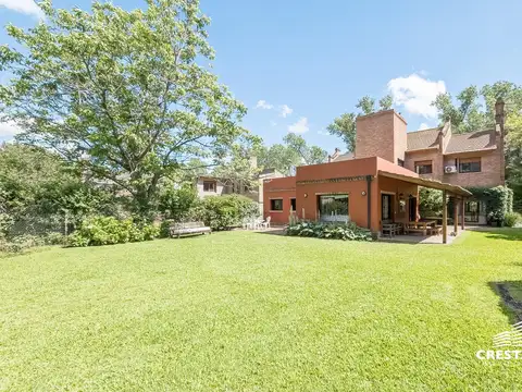 Casa 5 ambientes con 3 baños