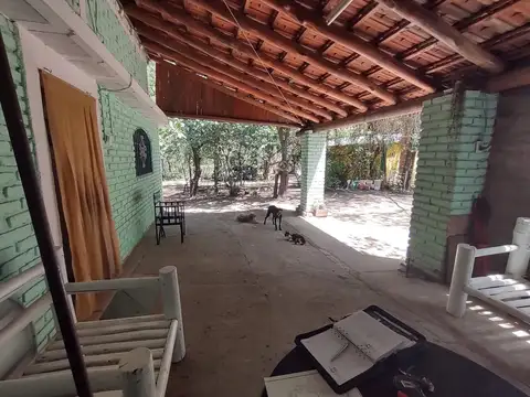 Casa 4 ambientes con 2 baños