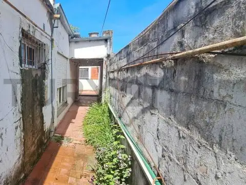 122 Entre 76 y 77 , Piso 0