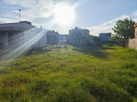 LOTE EN VENTA EN BARRIO PRIVADO LAGUNA AZUL EZEIZA