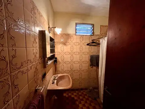 Casa en Venta en Gonnet [Cod: 670]