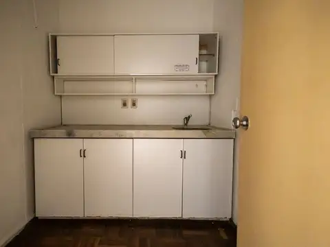 Alquiler de oficinas en ciudad vieja con garage