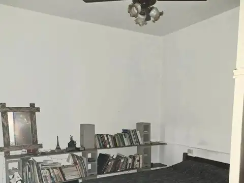 Venta amplia vivienda 5 amb con patio