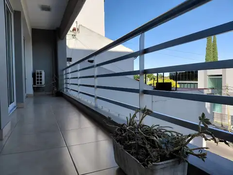 Impecable departamento con excelente ubicación