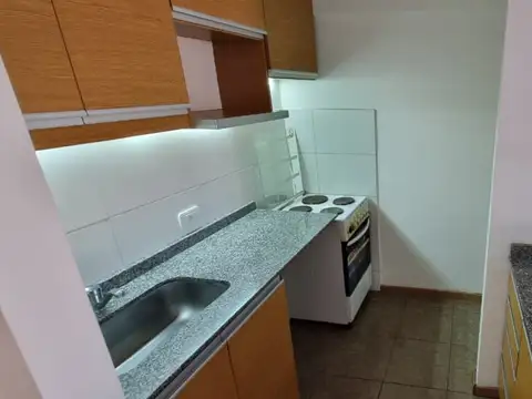 Departamento en Alquiler en Moron Sur, $ 490.000