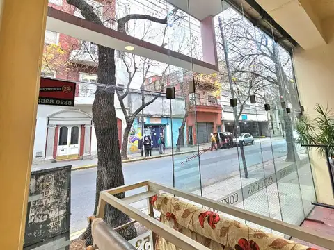 VENTA LOCAL EN ESQUINA IDEAL INVERSOR   227M2