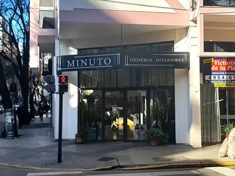 LOCAL EN  ESQUINA - MORENO Y SARANDI