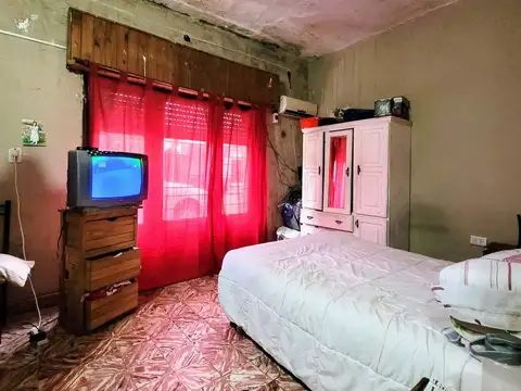 VENTA CASA 3 AMB FCIO VARELA COCHERA 2 AUTOS