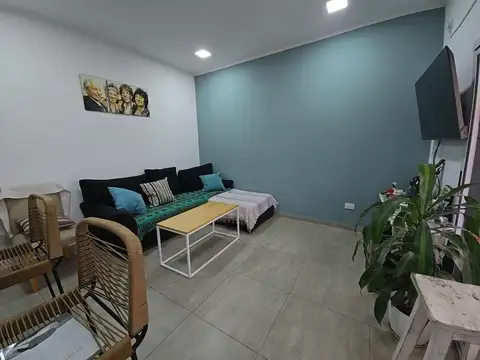 Depto Tipo Casa en Venta en Villa Adelina, USD 198.000