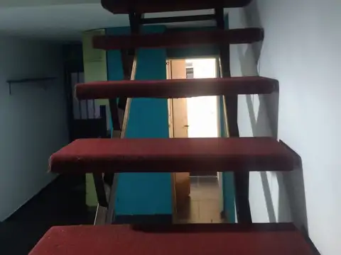 Casa 2 ambientes con 1 baño
