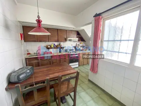 Depto Tipo Casa 4 ambientes con 2 baños