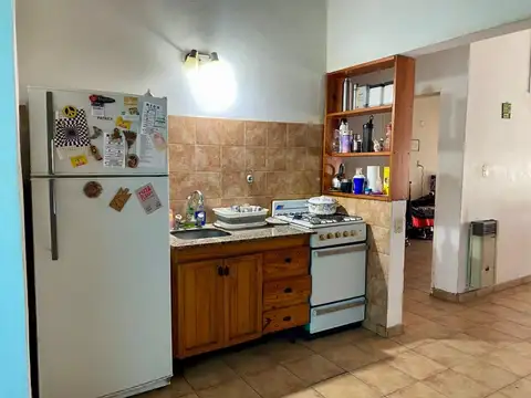 Casa 4 ambientes con 1 baño