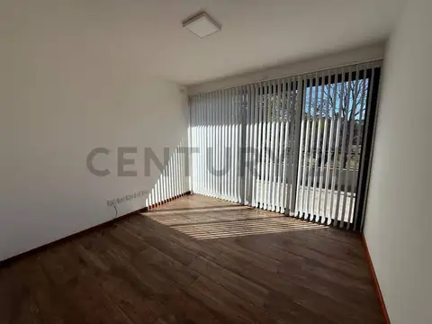 Local en alquiler de 2 oficinas en Villa Elisa