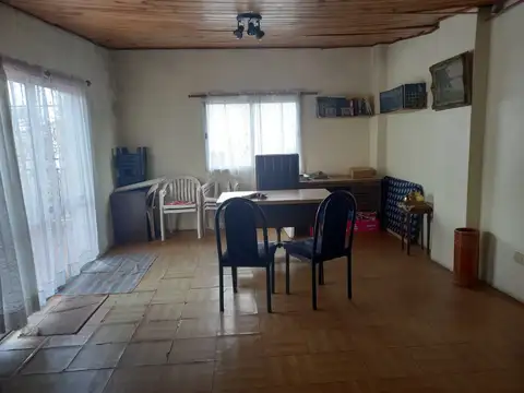 Depto Tipo Casa en Venta de 4 dormitorios