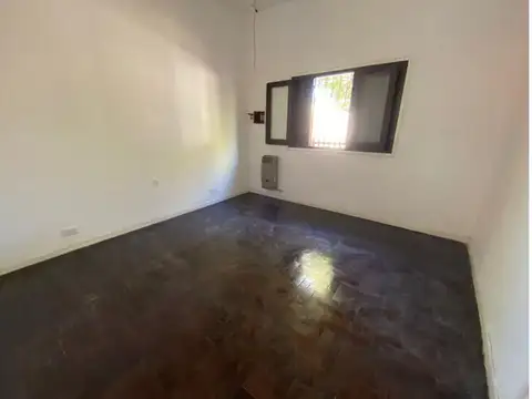 Venta de casa calle 11 e/ 34 y 36 de 3 dormitorios y garage.