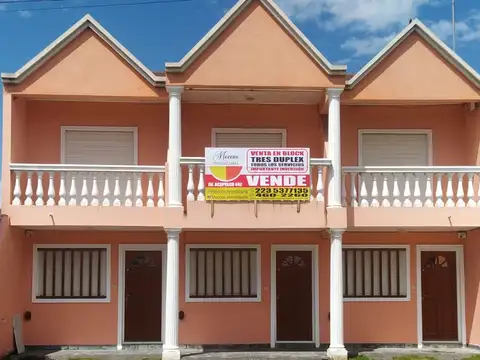   en BLOQUE | 3 DÚPLEX cerca del mar  