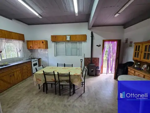 Casa 3 ambientes con 2 baños