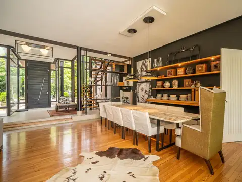 Casa en alquiler en Los Cerrillos- 7 ambientes