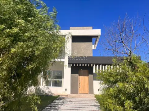 Casa  en Venta en Santa Elena, Pilar del Este, Pilar