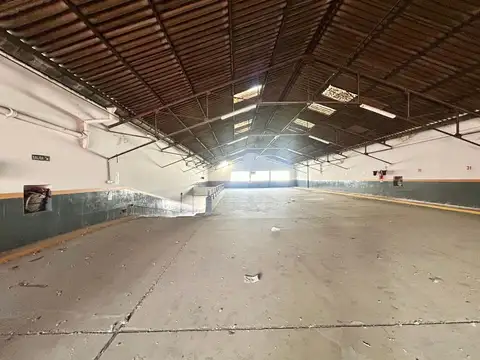 Galpon en Alquiler en Flores, USD 12.000