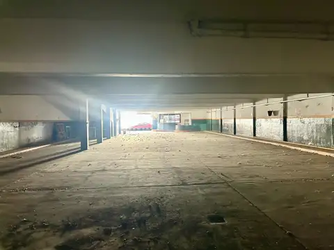 ALQUILER DEPOSITO EN FLORES