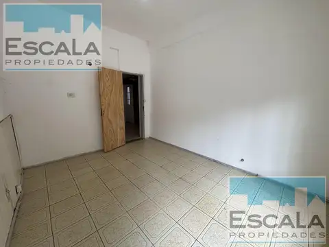 CASA EN ALQUILER BARRIO INDUSTRIAL 2 DORMITORIOS