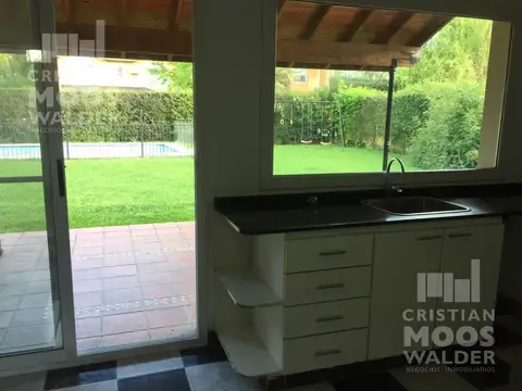 Casa en Venta con 1 cochera