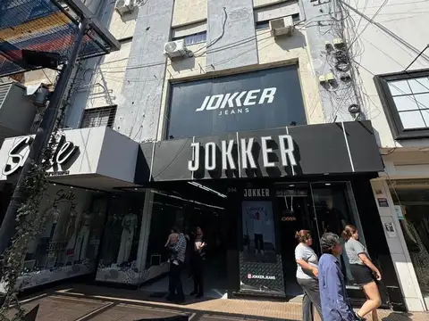 VENTA EDIFICIO COMERCIAL PEATONAL MICROCENTRO