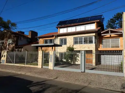 IMPRESIONANTE CONSTRUCCION DE CATEGORIA EN HURLINGHAM