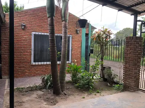 Venta casa 4 ambientes Zeballos Florencio varela