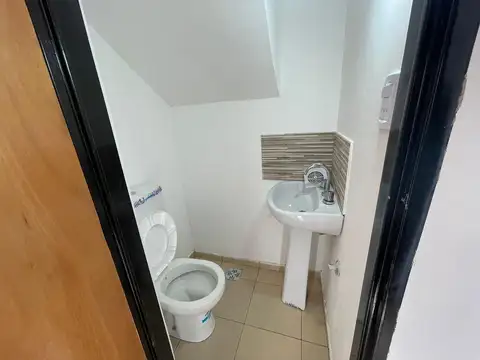 Casa en Venta en Castelar, USD 85.000