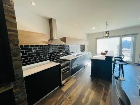 Casa en Venta en Caleta Olivia, USD 190.000