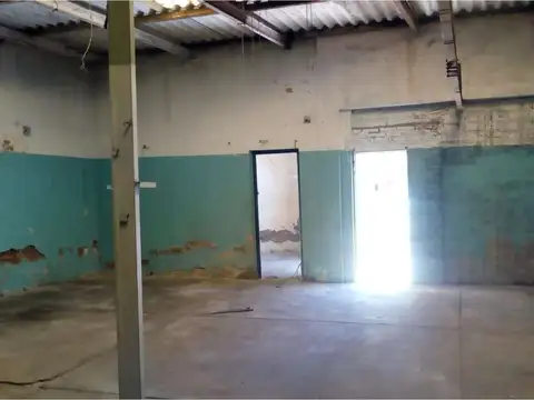 Galpon en Alquiler 8  mts Frente