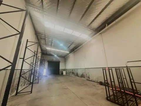 VENTA GALPÓN INDUSTRIAL GRÚA PIÑEYRO AVELLANEDA