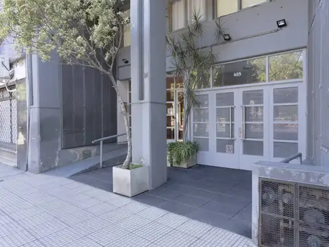 Local comercial en alquiler Av. Luis María Campos 485